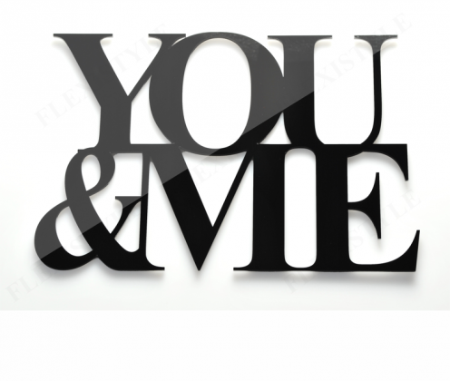 Bluzka z napisem "YOU&ME"